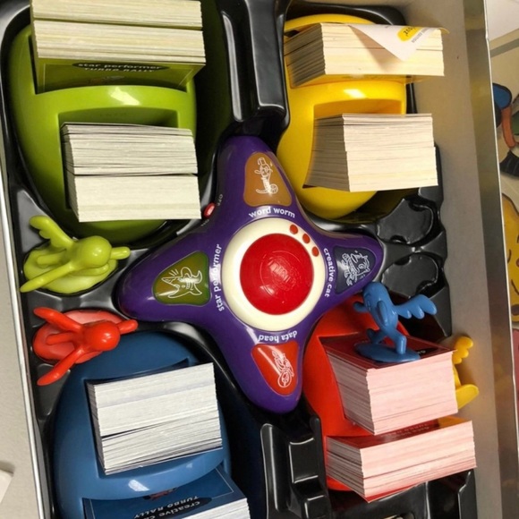 Cranium Turbo Edition 16 outrageous activities Board Game - Picture 5 of 9